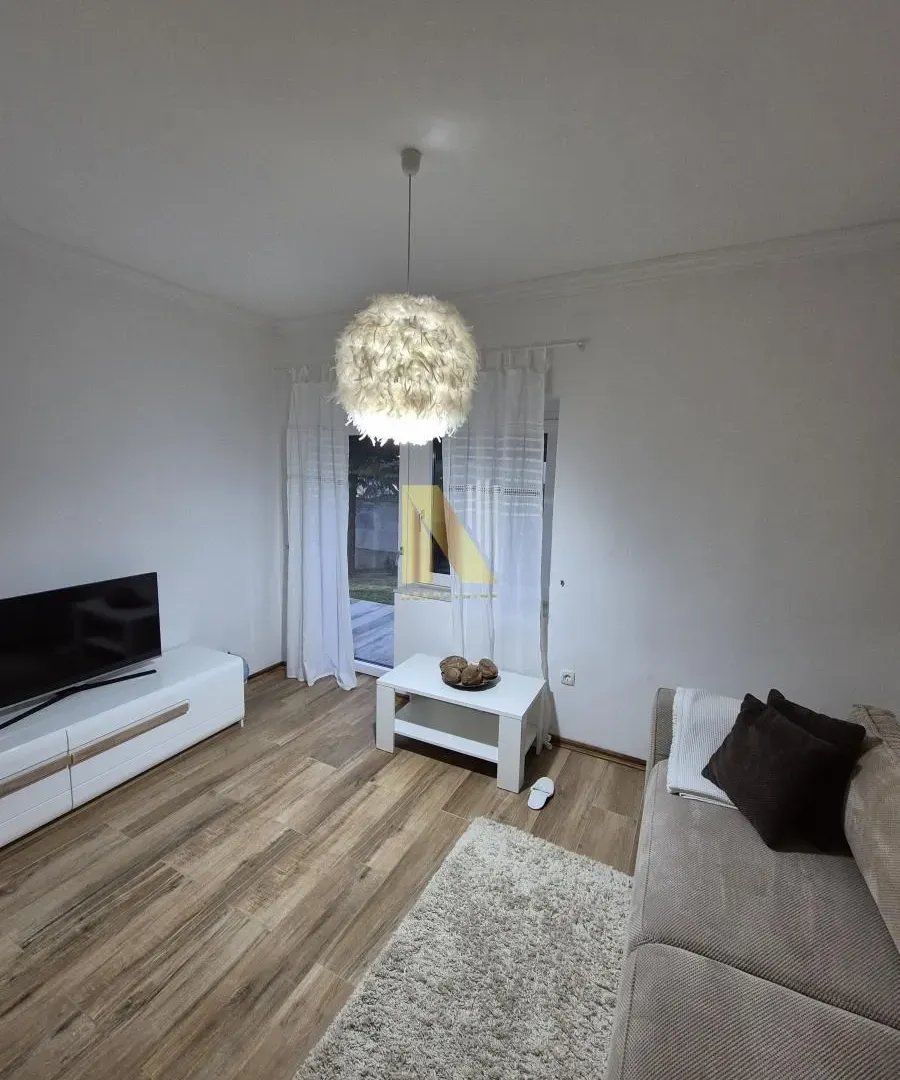 Prodaja, kuća, 550m², Sremska Kamenica, Petrovaradin