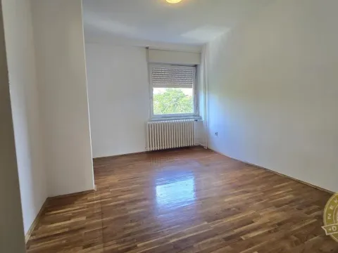 Izdavanje, dvosoban stan, 66m², Banatić, Novi Sad Sve Podlokacije - image 9