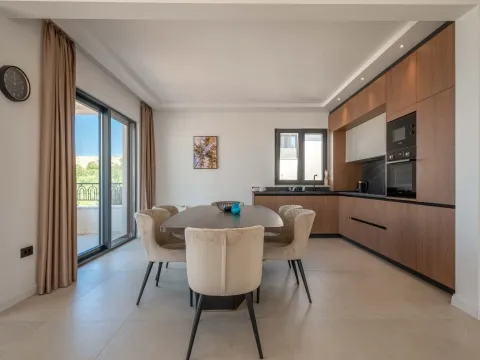 Prodaja, kuća, 318m², Reževići, Budva - image 18
