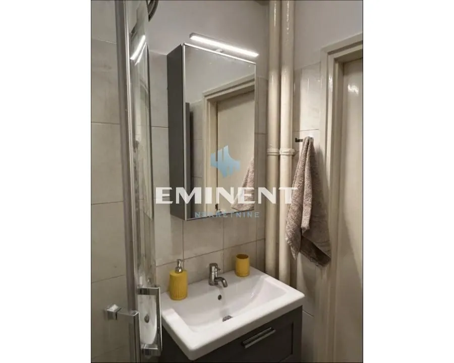 Rent, apartment, 43m², Stari Grad, Beograd