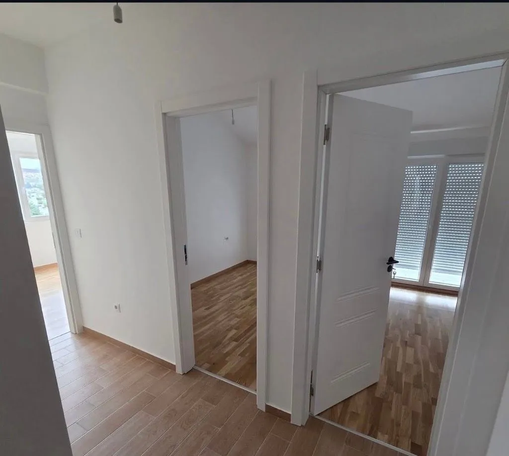 Prodaja, dvosoban stan, 56m², Centar, Podgorica