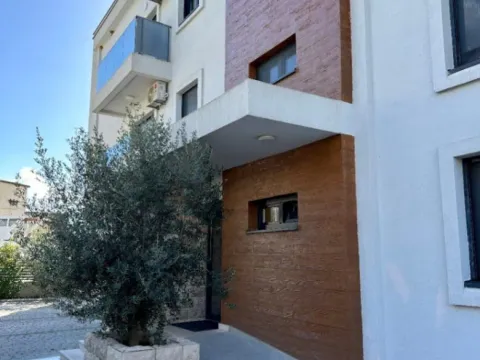 Izdavanje, jednosoban stan, 50m², Donja Lastva, Tivat - image 5