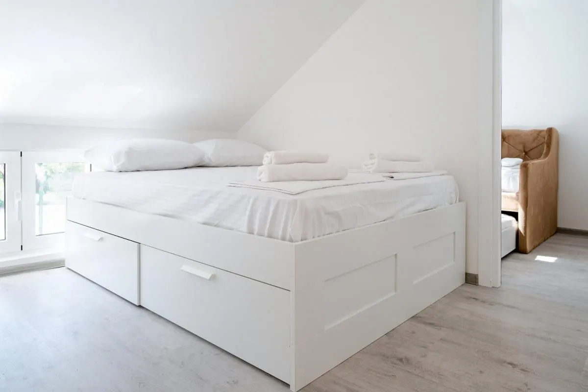 Rent, house, 50m², Tivat, Crna Gora
