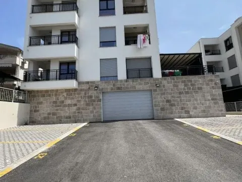Prodaja, jednosoban stan, 48m², Tivat, Crna Gora - image 9