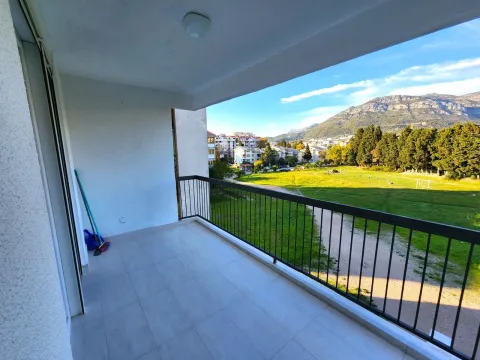 Izdavanje, jednosoban stan, 49m², Centar, Bar - image 9