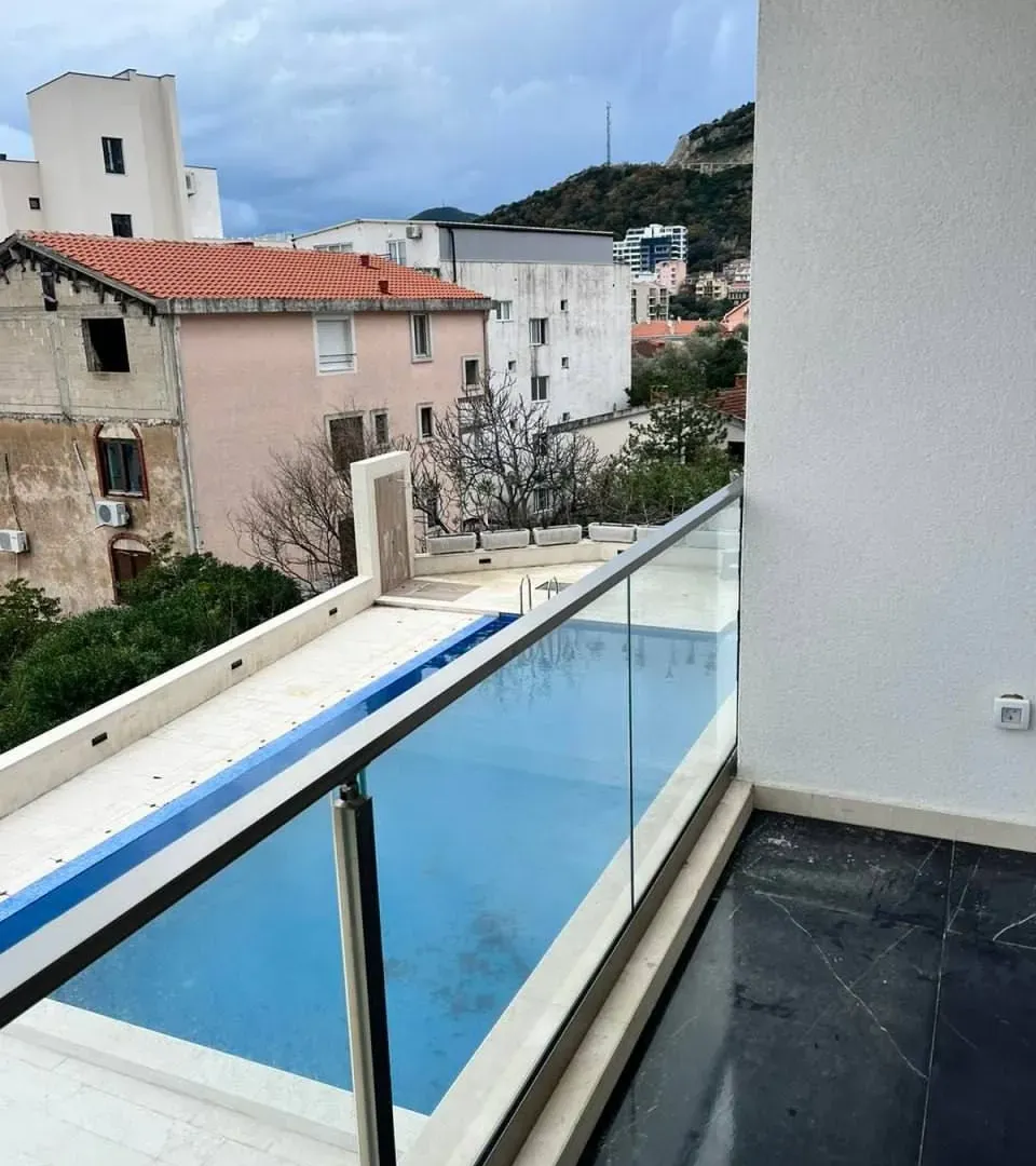 Prodaja, dvosoban stan, 82m², Bečići, Budva
