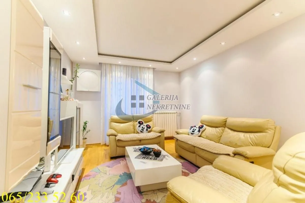 Prodaja, trosoban stan, 92m², Vidikovački venac, Rakovica