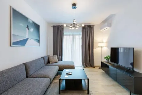 Rent, two bedroom apartment, 80m², Bečići, Budva - image 13