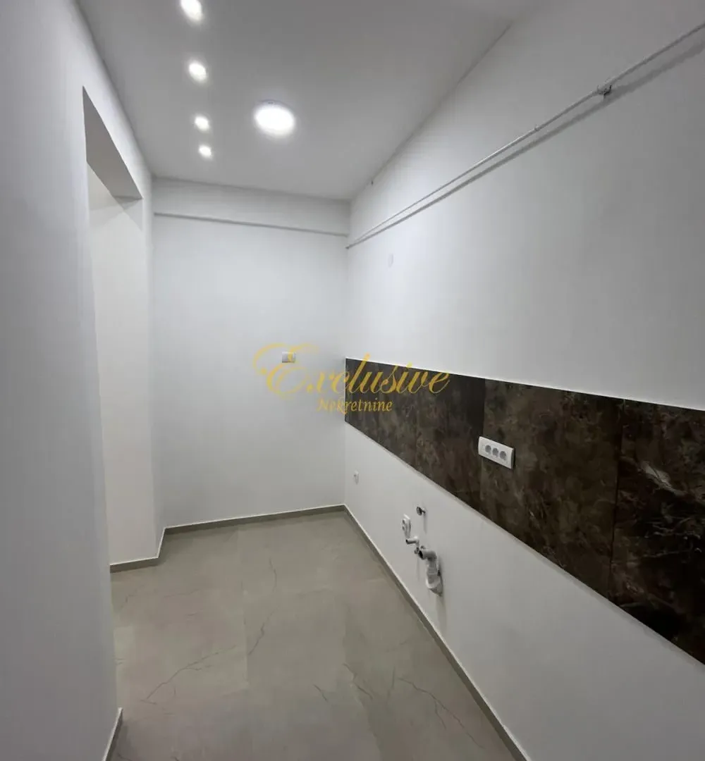 Prodaja, trosoban stan, 64m², Čukarička Padina, Beograd
