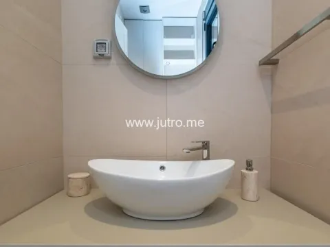 Prodaja, kuća, 217m², Rijeka Reževići, Budva - image 25