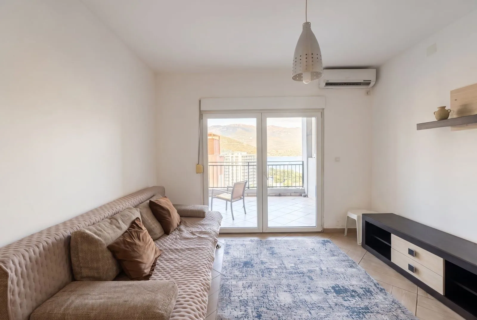 Rent, two bedroom apartment, 56m², Budva, Crna Gora