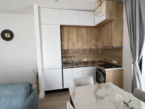 Izdavanje, dvosoban stan, 70m², Tivat, Crna Gora - image 5