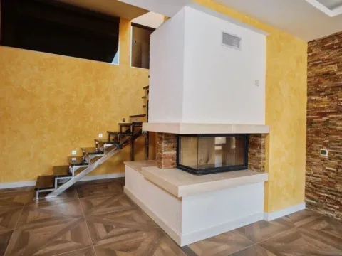 Prodaja, četvorosoban stan, 350m², Rafailovići, Budva - image 6