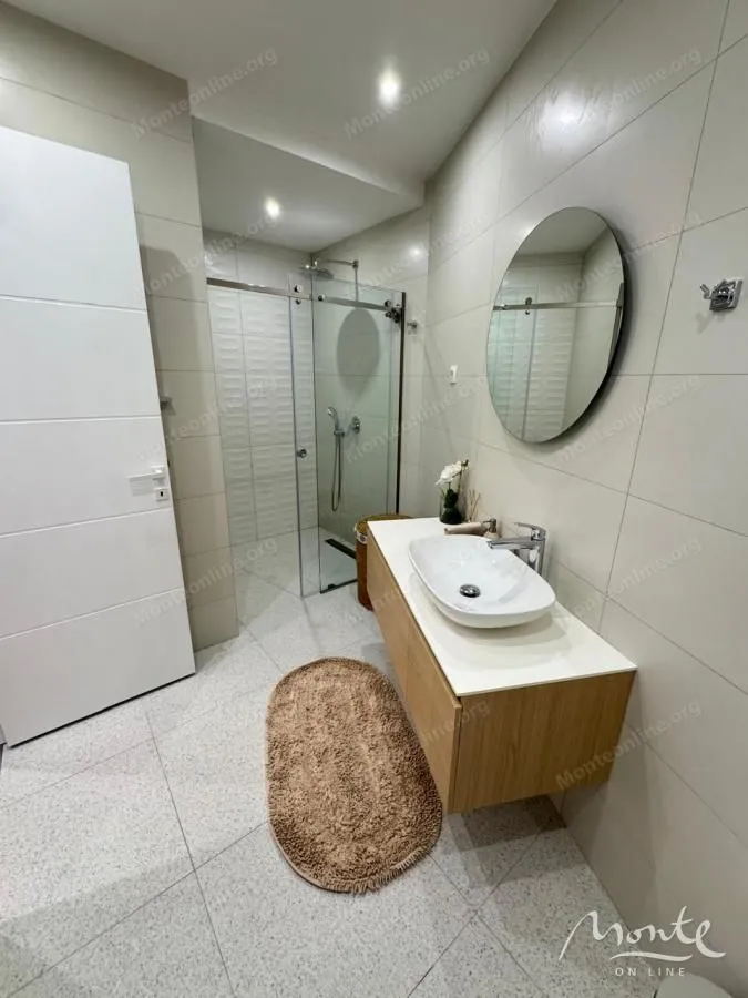Sale, one bedroom apartment, 54m², Bečići, Budva