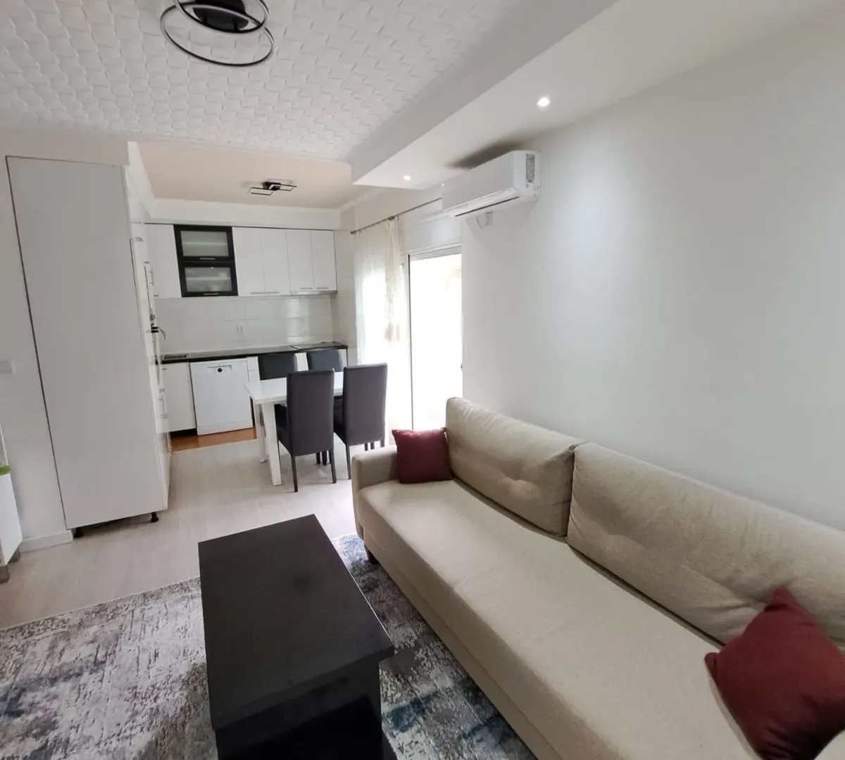 Sale, two bedroom apartment, 60m², Centar, Bar