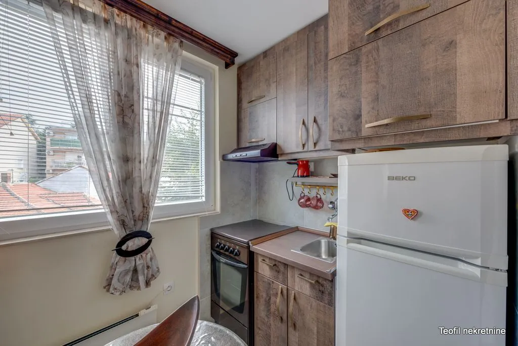 Sale, two bedroom apartment, 50m², Zvezdara, Zvezdara Sve Podlokacije