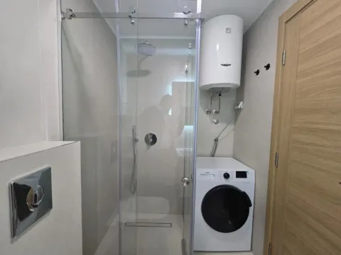 Izdavanje, jednosoban stan, 45m², New City, Podgorica - image 2