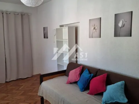 Izdavanje, kuća, 97m², Salajka, Novi Sad Sve Podlokacije - image 5