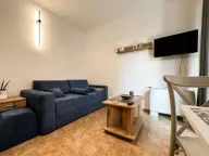 Izdavanje, garsonjera, 20m², Maini, Budva - image 1