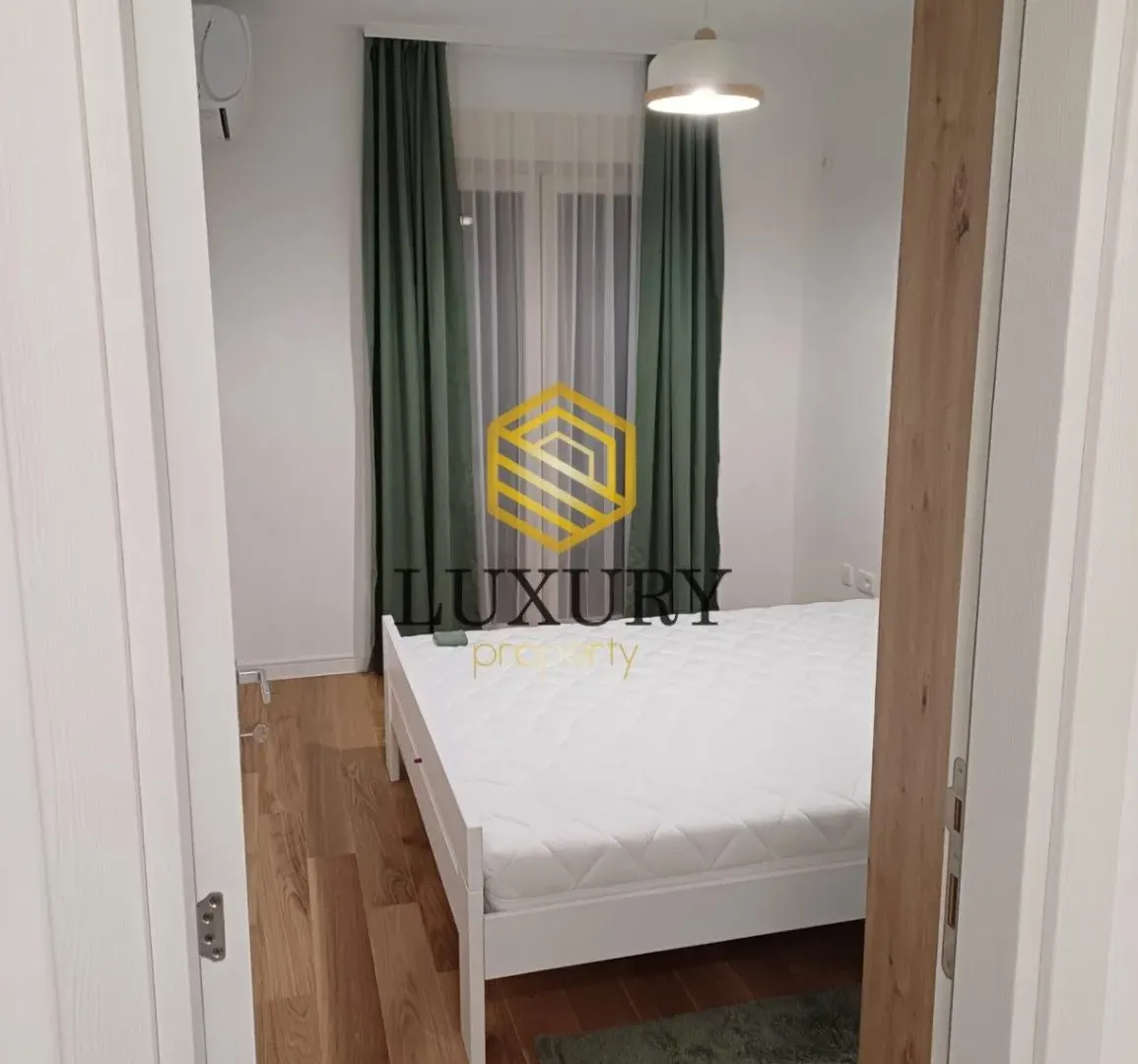 Izdavanje, jednosoban stan, 50m², Central Point, Podgorica