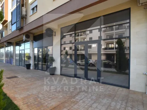 Izdavanje,  poslovni prostor, 74m2, New City, Podgorica