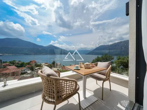 Sale, house, 412m², Dobrota, Kotor - image 19