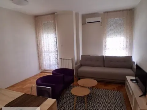 Rent, studio apartment, 33m², Centar, Novi Sad - image 4
