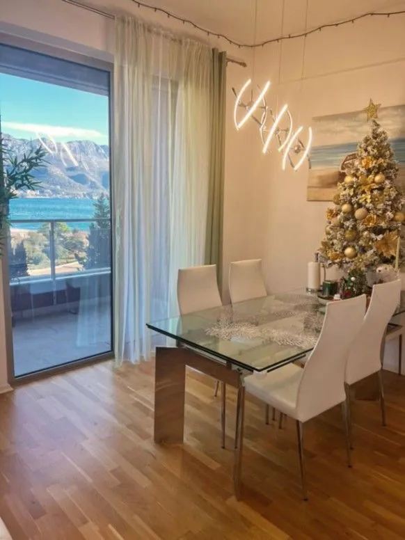 Sale, three bedroom apartment, 105m², Bečići, Budva