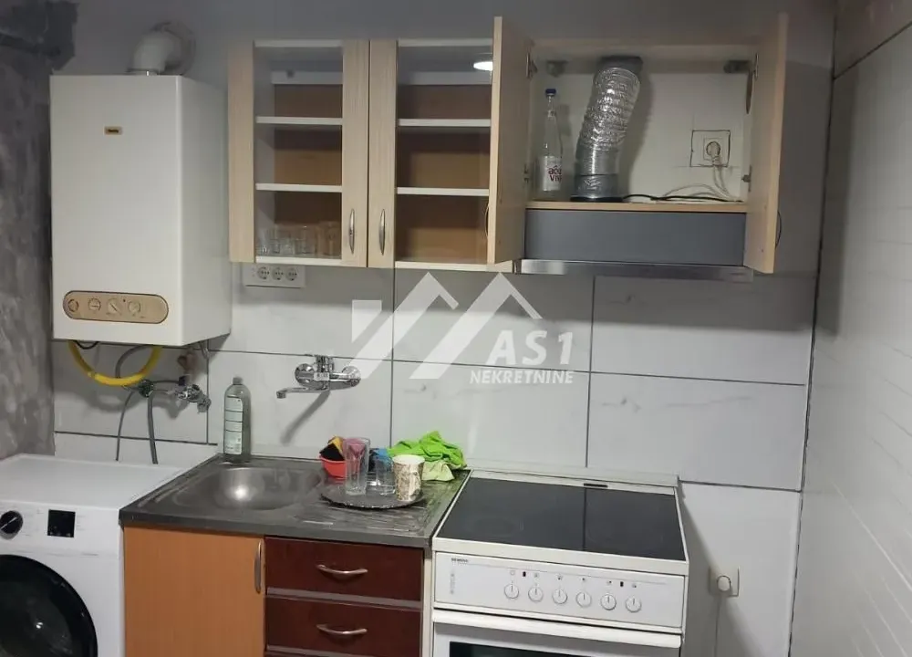 Izdavanje, stan, 18m², Adice, Novi Sad Sve Podlokacije