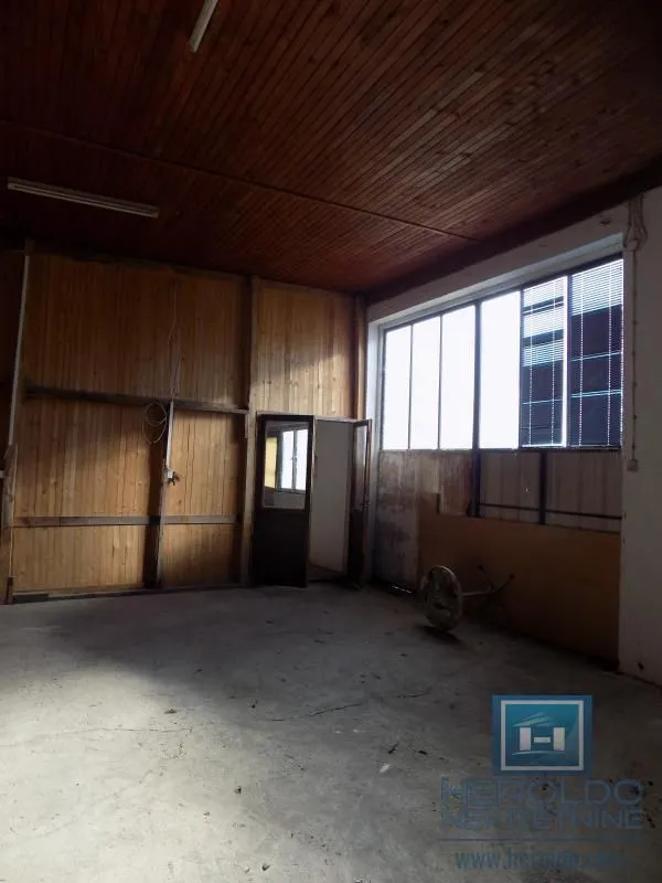 Rent, office space, 1300m², Supska, Ćuprija