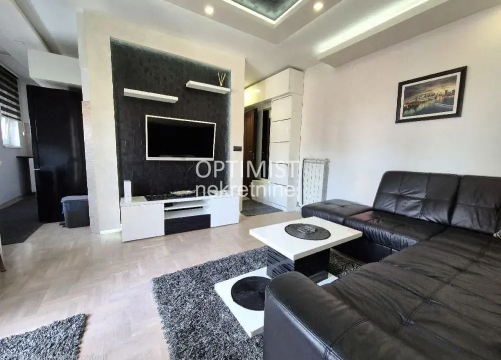 Rent, two bedroom apartment, 35m², Crveni Krst, Beograd