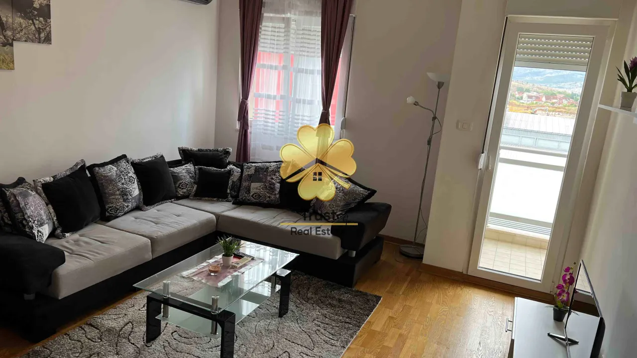 Izdavanje, dvosoban stan, 65m², City Kvart, Podgorica