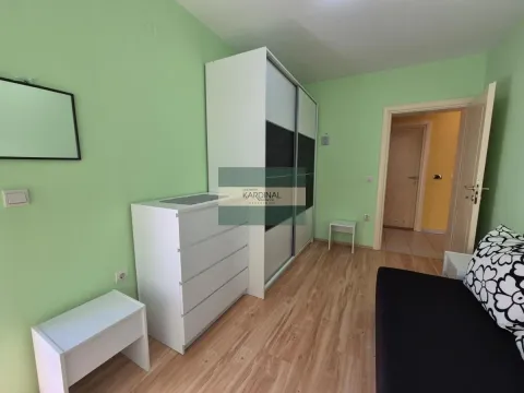 Izdavanje, trosoban stan, 73m², Centar, Jagodina - image 26
