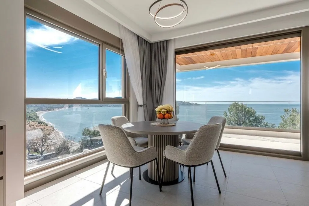 Izdavanje, dvosoban stan, 79m², Šušanj, Bar