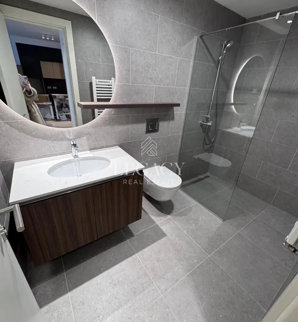 Izdavanje, dvosoban stan, 59m², Savski Venac, Beograd