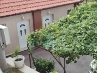 Sale, house, 800m², Momišići, Podgorica - image 8