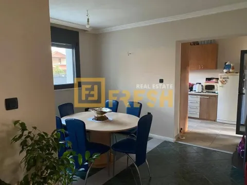 Sale, house, 340m², Zlatica, Podgorica - image 4