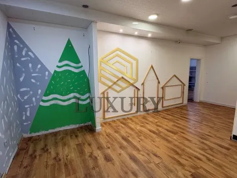 Rent, office space, 92m², Dalmatinska ulica, Podgorica - image 2