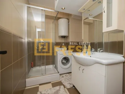 Rent, three bedroom apartment, 100m², Centar, Podgorica - image 15