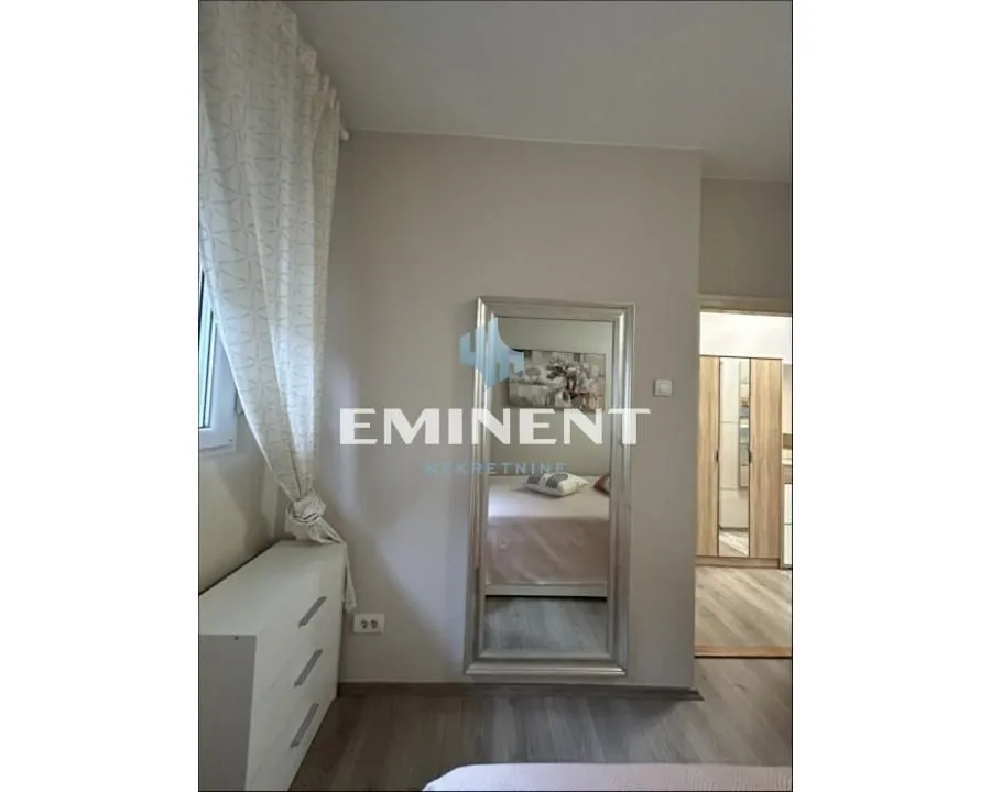 Rent, apartment, 43m², Stari Grad, Beograd