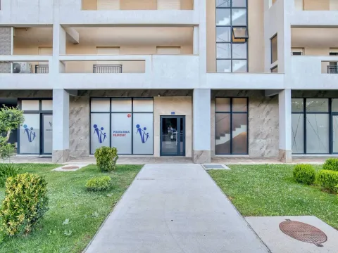 Rent, two bedroom apartment, 72m², Master Kvart, Podgorica - image 27
