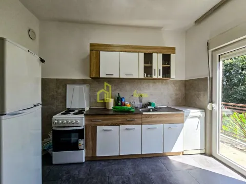 Izdavanje, trosoban stan, 100m², Zagorič, Podgorica - image 5