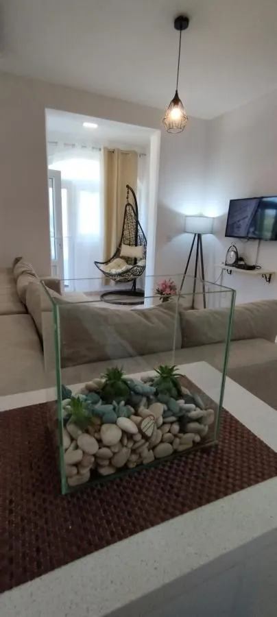 Izdavanje, jednosoban stan, 36m², Budva, Crna Gora