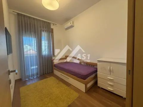 Izdavanje, trosoban stan, 102m², Centar, Novi Sad - image 7