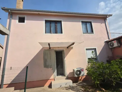 Prodaja, kuća, 200m², Zelenika, Podgorica - image 4