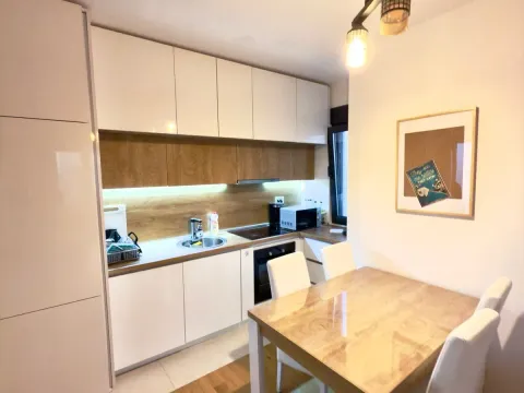 Rent, two bedroom apartment, 70m², City Kvart, Podgorica - image 6