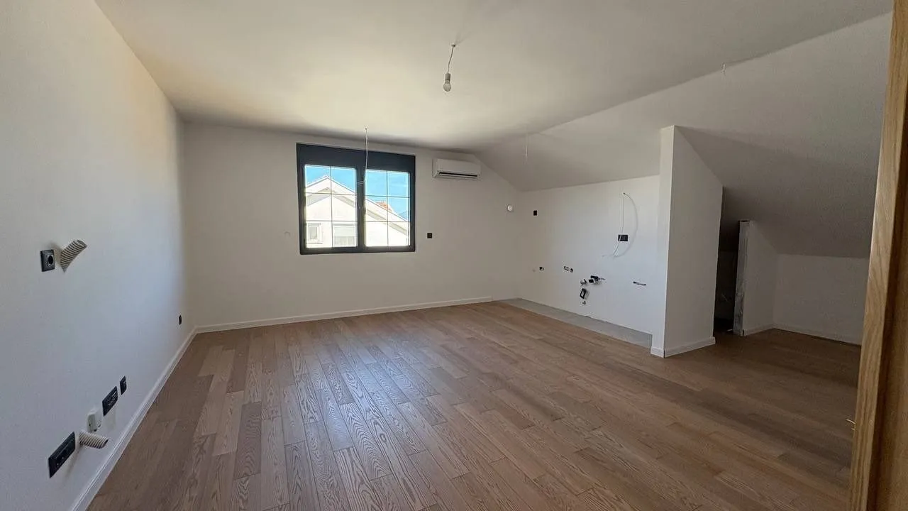 Sale, three bedroom apartment, 101m², Tivat, Crna Gora