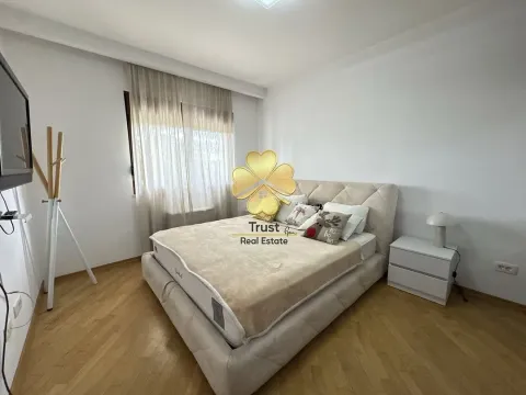 Izdavanje, kuća, 180m², Dajbabe, Podgorica - image 8