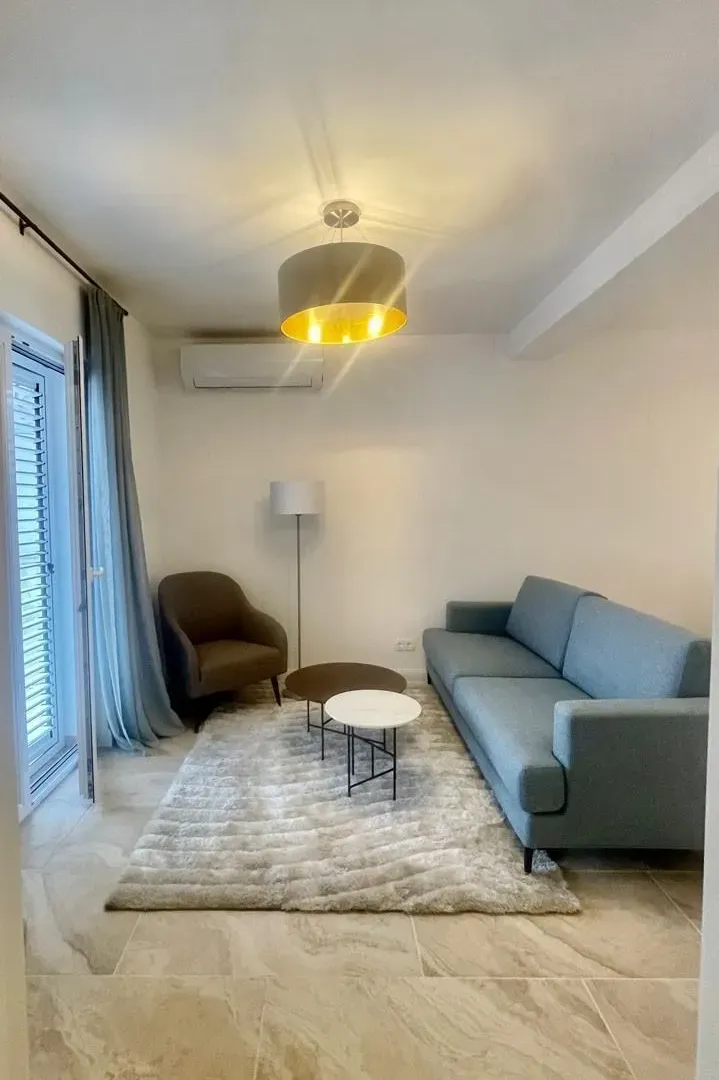 Prodaja, dvosoban stan, 52m², Prčanj, Kotor