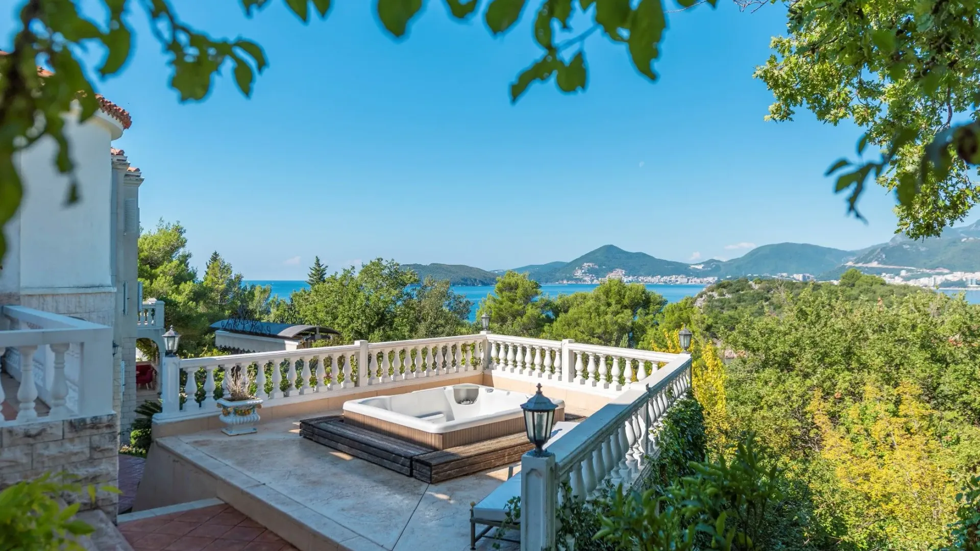 Sale, house, 485m², Sveti Stefan, Budva